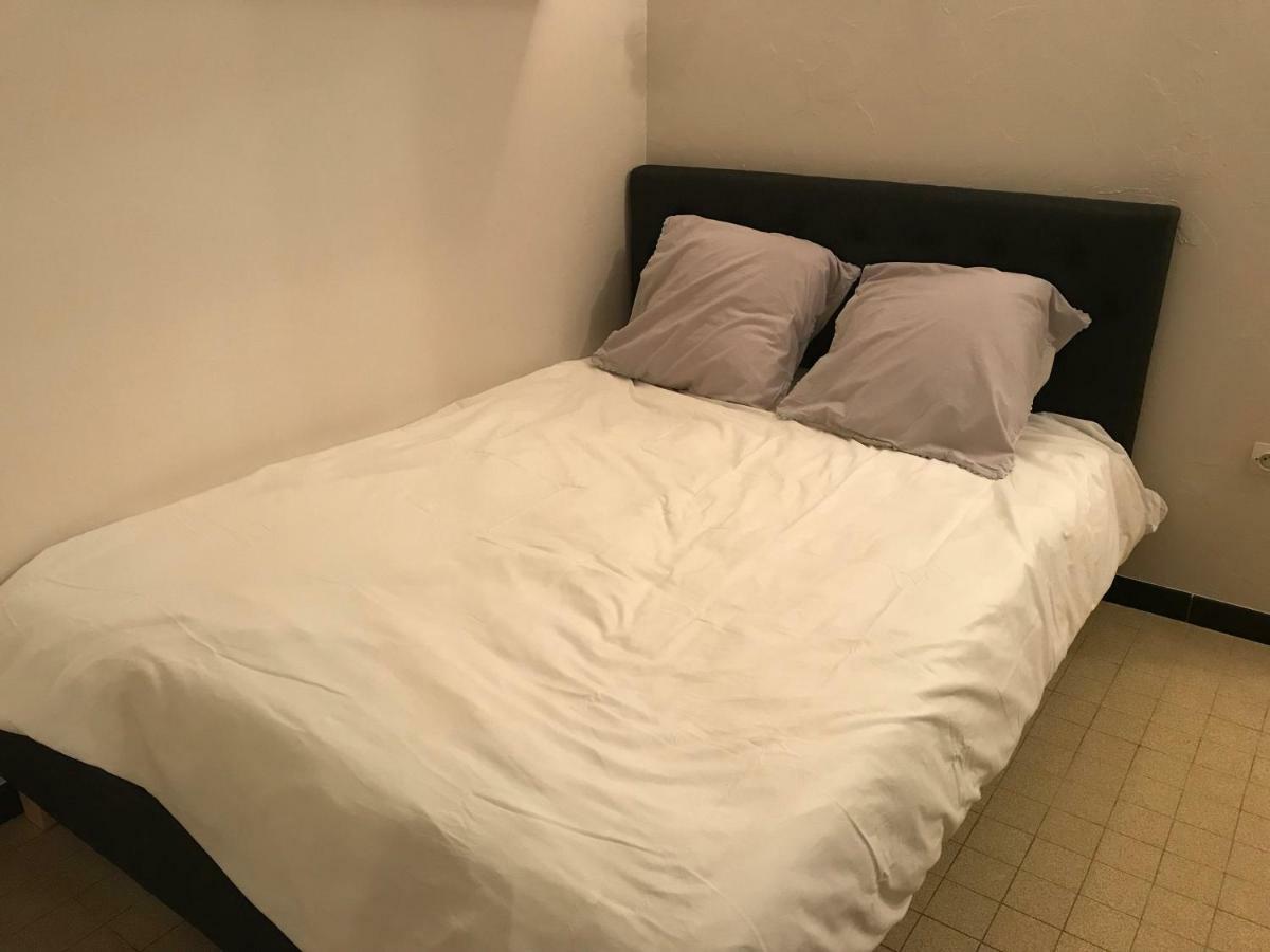 Studio 2 Pers En Vieille Ville Parking Gratuit - By La Source D'Orfee บูโลญ-ซูร์-แมร์ ภายนอก รูปภาพ