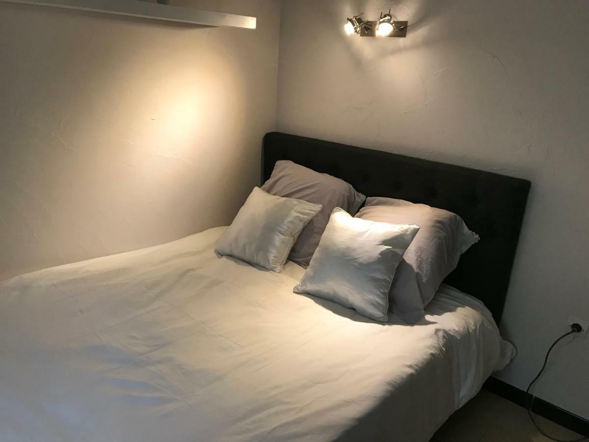Studio 2 Pers En Vieille Ville Parking Gratuit - By La Source D'Orfee บูโลญ-ซูร์-แมร์ ภายนอก รูปภาพ