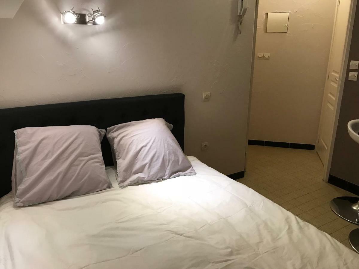 Studio 2 Pers En Vieille Ville Parking Gratuit - By La Source D'Orfee บูโลญ-ซูร์-แมร์ ภายนอก รูปภาพ